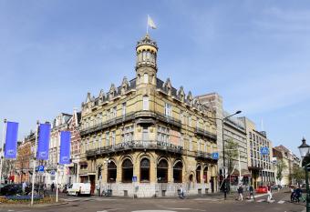Amr  th Grand Hotel de l   Empereur allows 18 year olds to book a room
