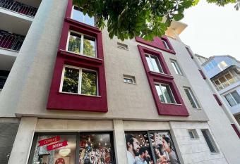 Floral Boutique Hotel has Balcony rooms