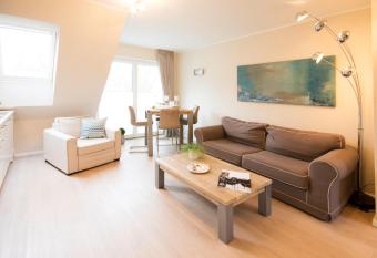 Ferienwohnung Strandzeit Flensburg has Balcony rooms