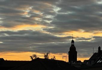Best Sunset of Zirndorf has Balcony rooms