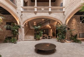 Nobis Hotel Palma, a Member of Design Hotels allows 18 year olds to book a room