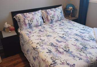 Ajax Holiday has Balcony rooms