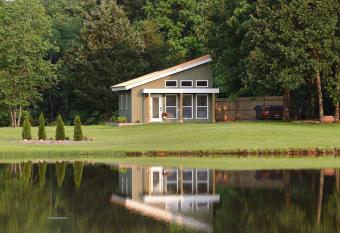 the evergreene has rooms with a private hot tub