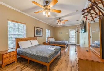 Crystal River Suite allows 18 year olds to book a room