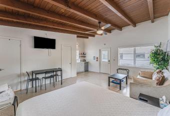 Cozy River Cabin 1 allows 18 year olds to book a room