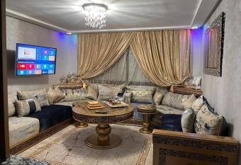 Bel appartement bouznika has Balcony rooms