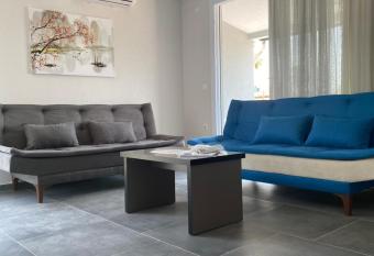 AyBah  esi Apart has Balcony rooms