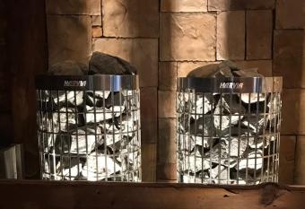 The Bed and Spa - Vacation STAY 15981v allows 18 year olds to book a room