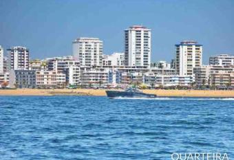 Quarteira-Centro has Balcony rooms
