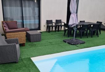 Cherad has Balcony rooms