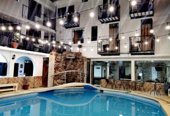 Hotel San Isidro has Balcony rooms