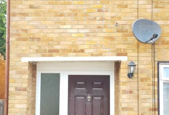 61 Baker Street allows 18 year olds to book a room