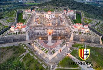 Alojamento Elvas Luso Espanhola allows 18 year olds to book a room