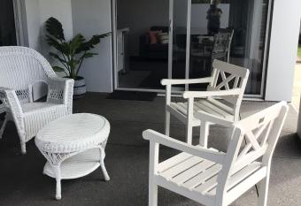 Beachside studio has Balcony rooms