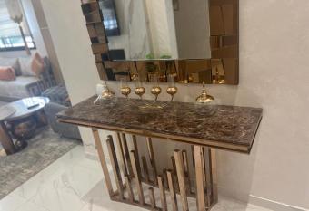 Harhoura proche plage casino has Balcony rooms