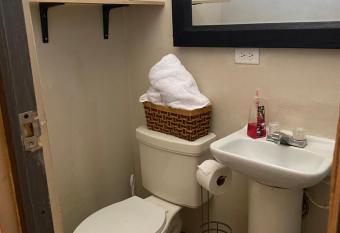 Apto zona Hotelera # 7 allows 18 year olds to book a room