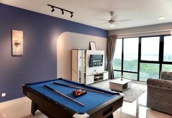 Midvalley Mosaic3BR Pooltable Bathtub By Our Stay has rooms with a private hot tub