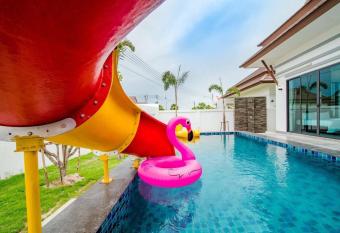 Villa Me&you 3 has Balcony rooms