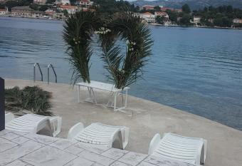 Apartments Lejla Kor  ula has Balcony rooms