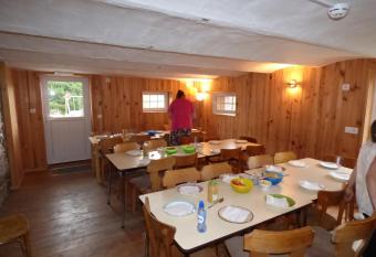 G  te de l   pilobe has Balcony rooms