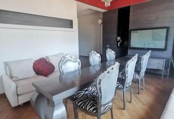 Viareggio - intero appartamento allows 18 year olds to book a room