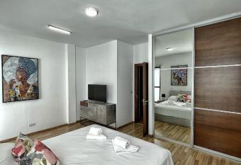 Charming House in the Heart of Limassol has Balcony rooms