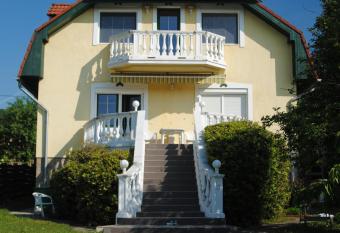 Haus Kristina has Balcony rooms