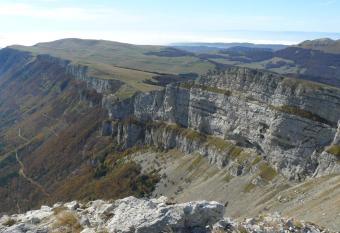 Au th      la menthe has Balcony rooms