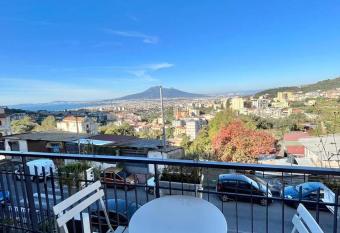Vista sul Golfo has Balcony rooms