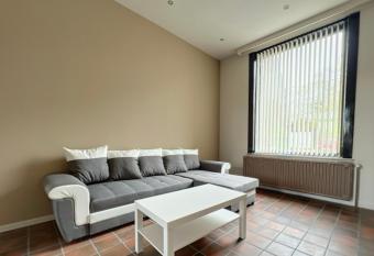 Station 64 A1 Bruxelles-Charleroi-airport has Balcony rooms