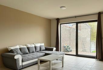 Station 64 B1 Charleroi-Airport has Balcony rooms