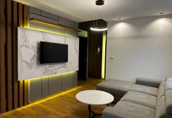 LUX APARTMAN ELENI ROOMS,oaza mira i tisine u centru Vrnja  ke banje has rooms with a private hot tub