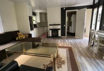 Stuga paradis has Balcony rooms