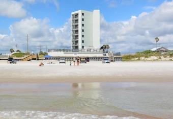 1 Bedroom -1 Bath Ocean View Condo At Ocean Trillium 802 has Balcony rooms