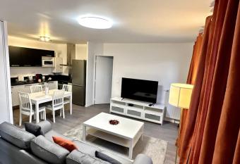 Appartement Cozy - Quartier r  sidentiel has Balcony rooms