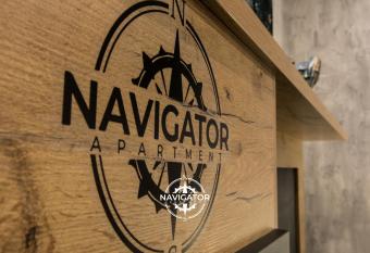 Navigator Apartment has rooms with a private hot tub