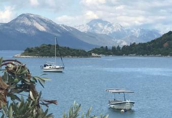 Beachside 2-Bed Bliss! has Balcony rooms