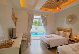 Anlio Resort has Balcony rooms