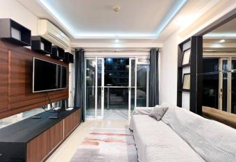 Cozy 2BR Apartment Pool View Strategic Location Pasteur has Balcony rooms