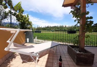 CASA LA VIGNA allows 18 year olds to book a room