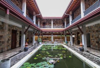 Jasmin Villa Ayurveda Resort has Balcony rooms