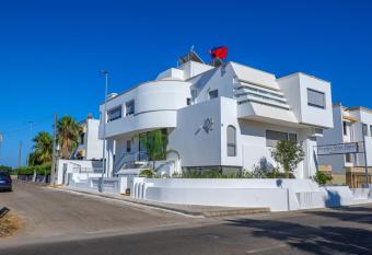 Al Rayyan - Affittacamere has Balcony rooms
