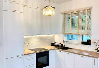 Apartament Le  ny has Balcony rooms