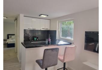 Apartman Luna - 50 m od mora has Balcony rooms