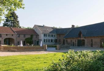 Gut Hohenholz has Balcony rooms