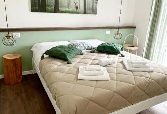 Sotto al Bosco B&B e Azienda Agricola has Balcony rooms