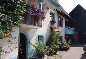 Rosenhof Broggingen has Balcony rooms