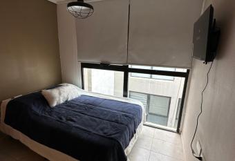 Luminoso departamento c  ntrico en Santa Fe. Cochera privada has Balcony rooms