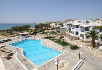 Akti Aegeou allows 18 year olds to book a room