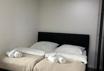 Wohnen im Reihenhaus auf Zeit in L  beck has Balcony rooms